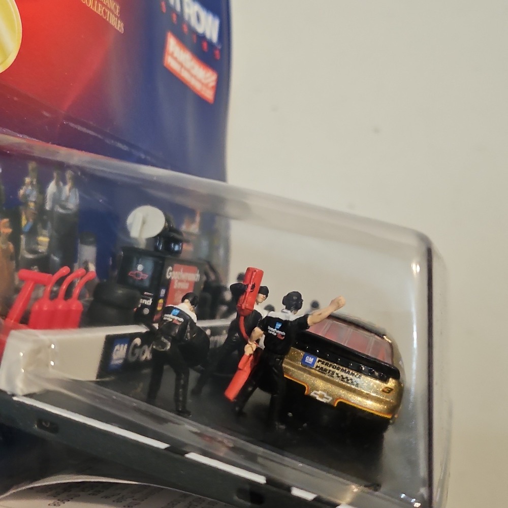 Dale Earnhardt #3 Bass Pro Shops Gold Winners Circle Pit Row 1:64 NASCAR Diecast - Picture 8 of 8